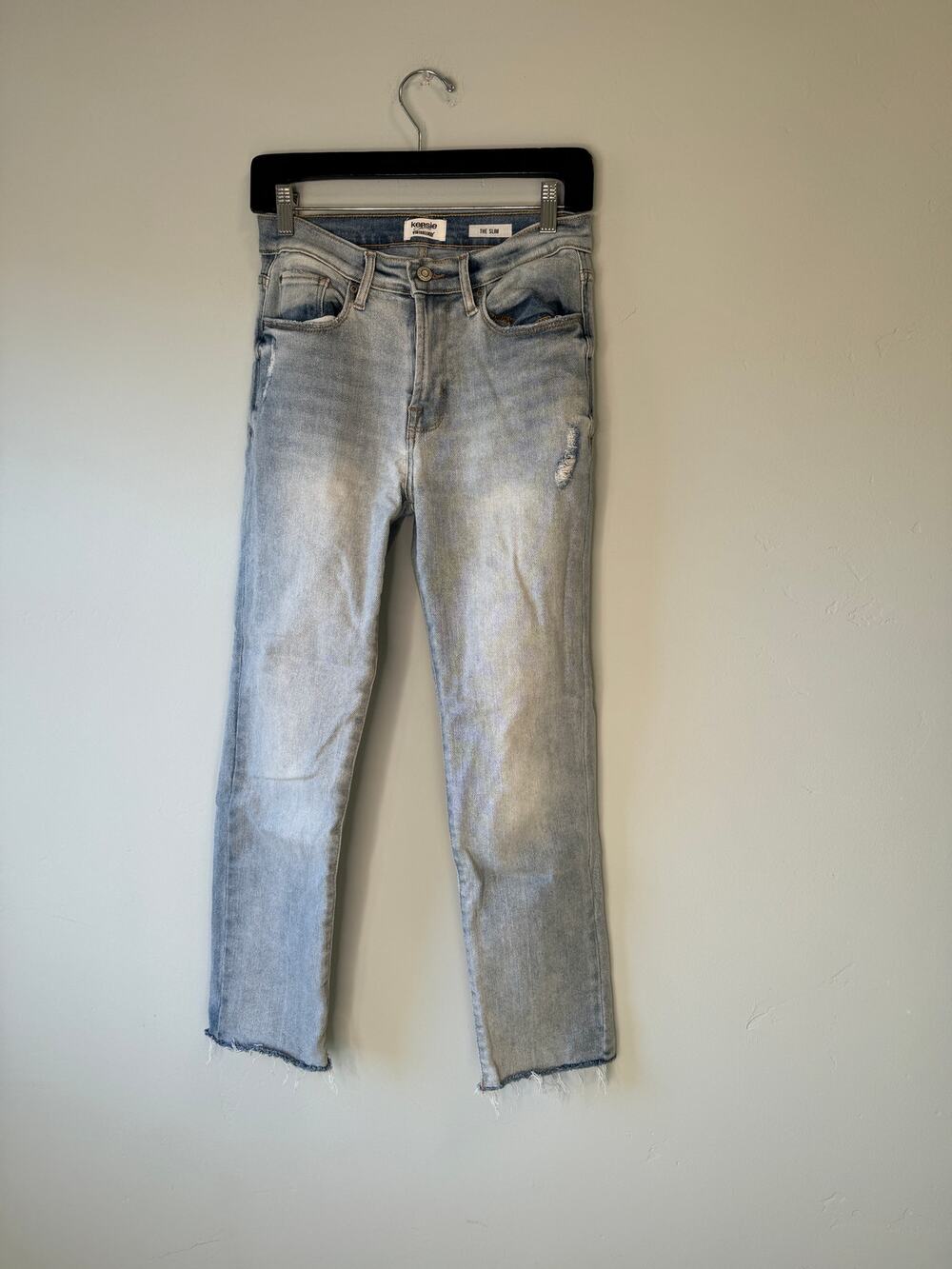 Kensie Vintage Luxe The Slim Light Wash Jeans